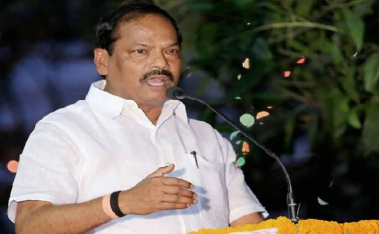 Jharkhand government to recruit more than 18,000 teachers, all schools to have desk and chairs