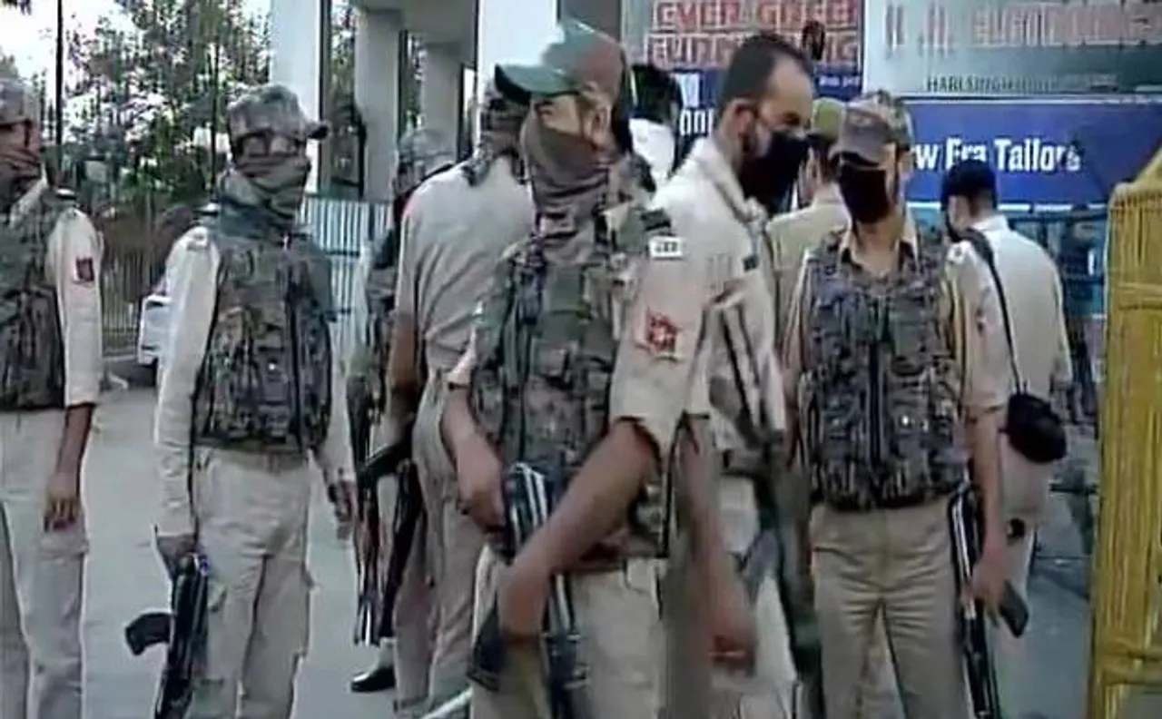 Srinagar: One killed, 14 injured in Jehangir Chowk grenade attack