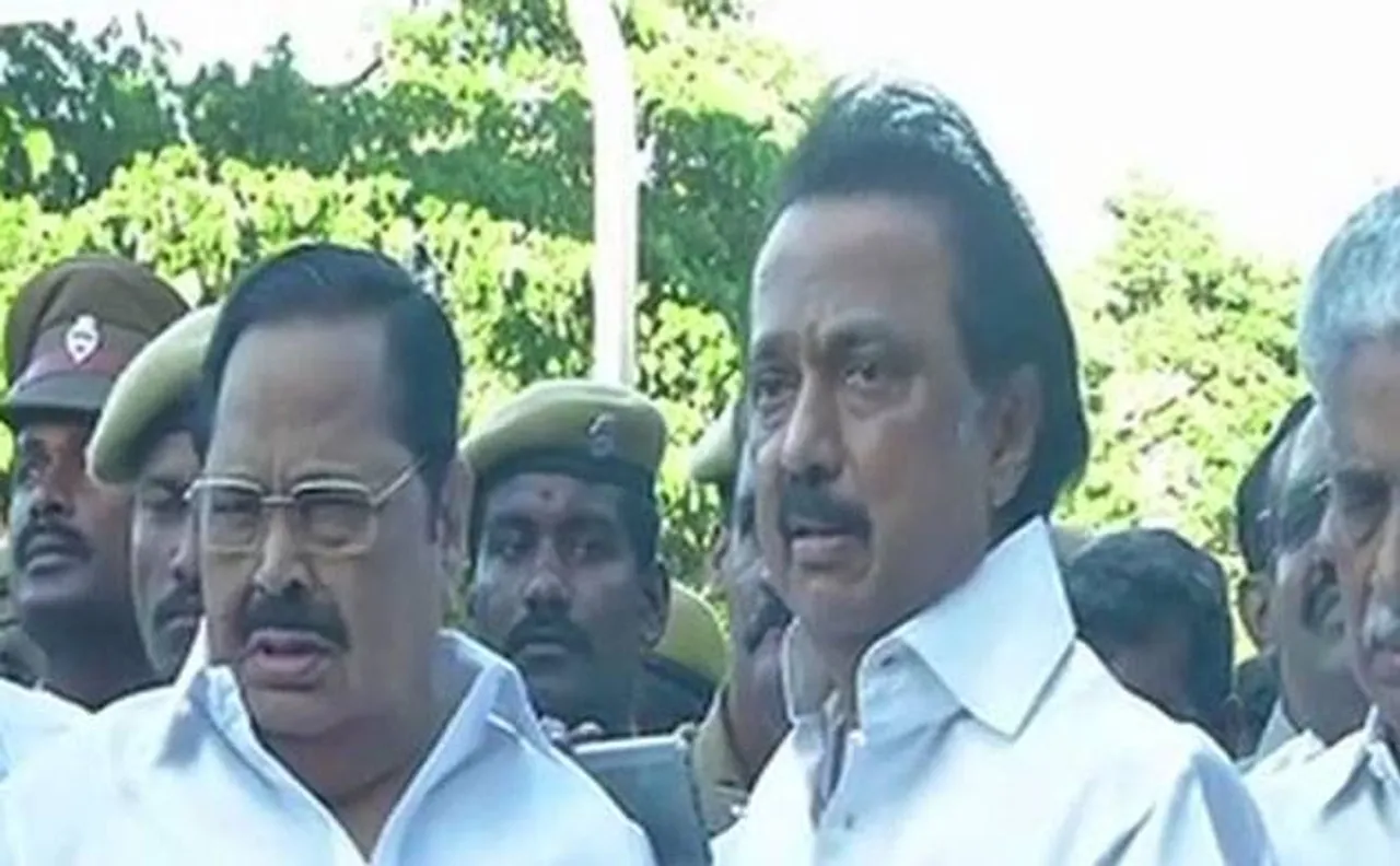 MK Stalin led opposition meets Tamil Nadu governor, wants Trust Vote for E Palanisami