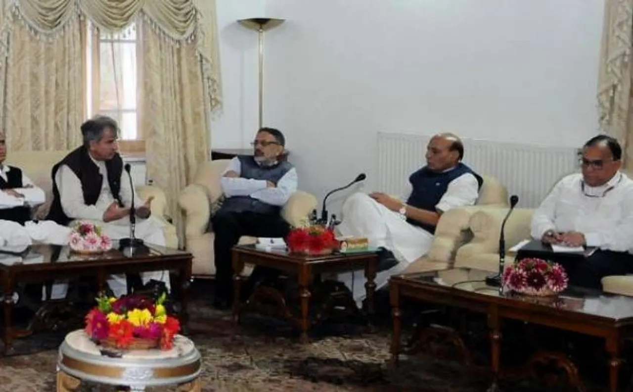 PDP, NC raise concerns with Rajnath over Article 35 A review