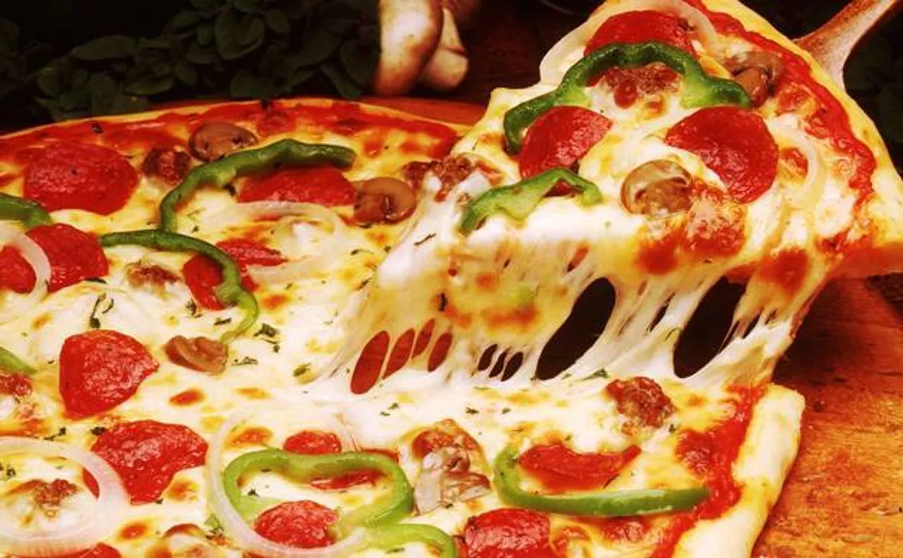 Ewww! Customer orders Dominoâ€™s pizza online, finds insects crawling out of seasoning packet