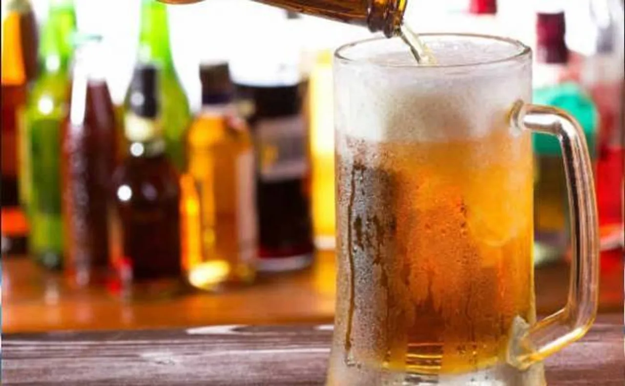 Attention teenagers! Binge drinking may lead to brain damage: Study