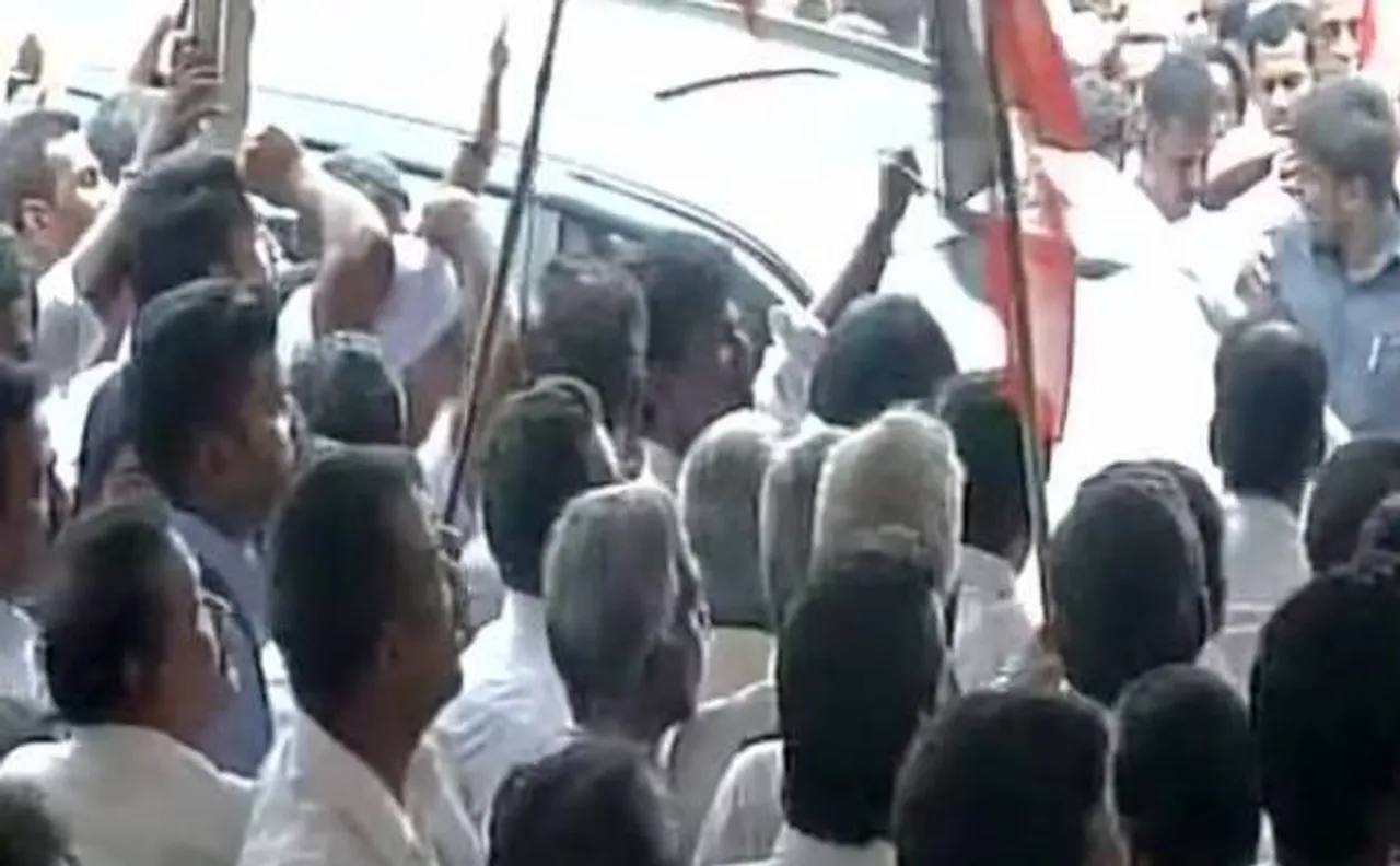 Chennai: Dhinakaran, Deepa Jayakumar supporters clash at CN Annadurai memorial 