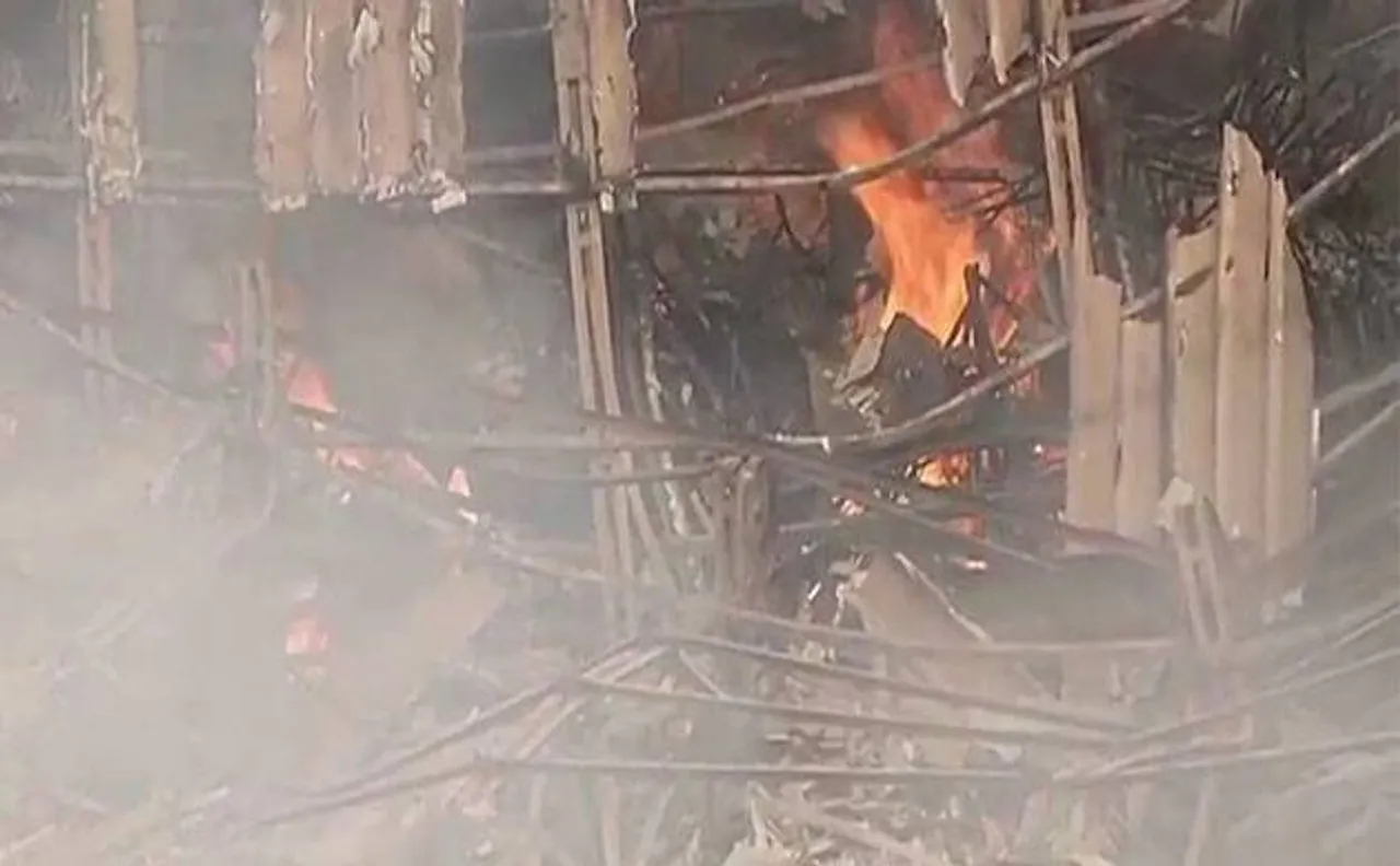 Mumbai: Massive fire breaks out at sets of TV show 'Super Dancer' at RK Studio in Chembur, 6 fire tenders at spot