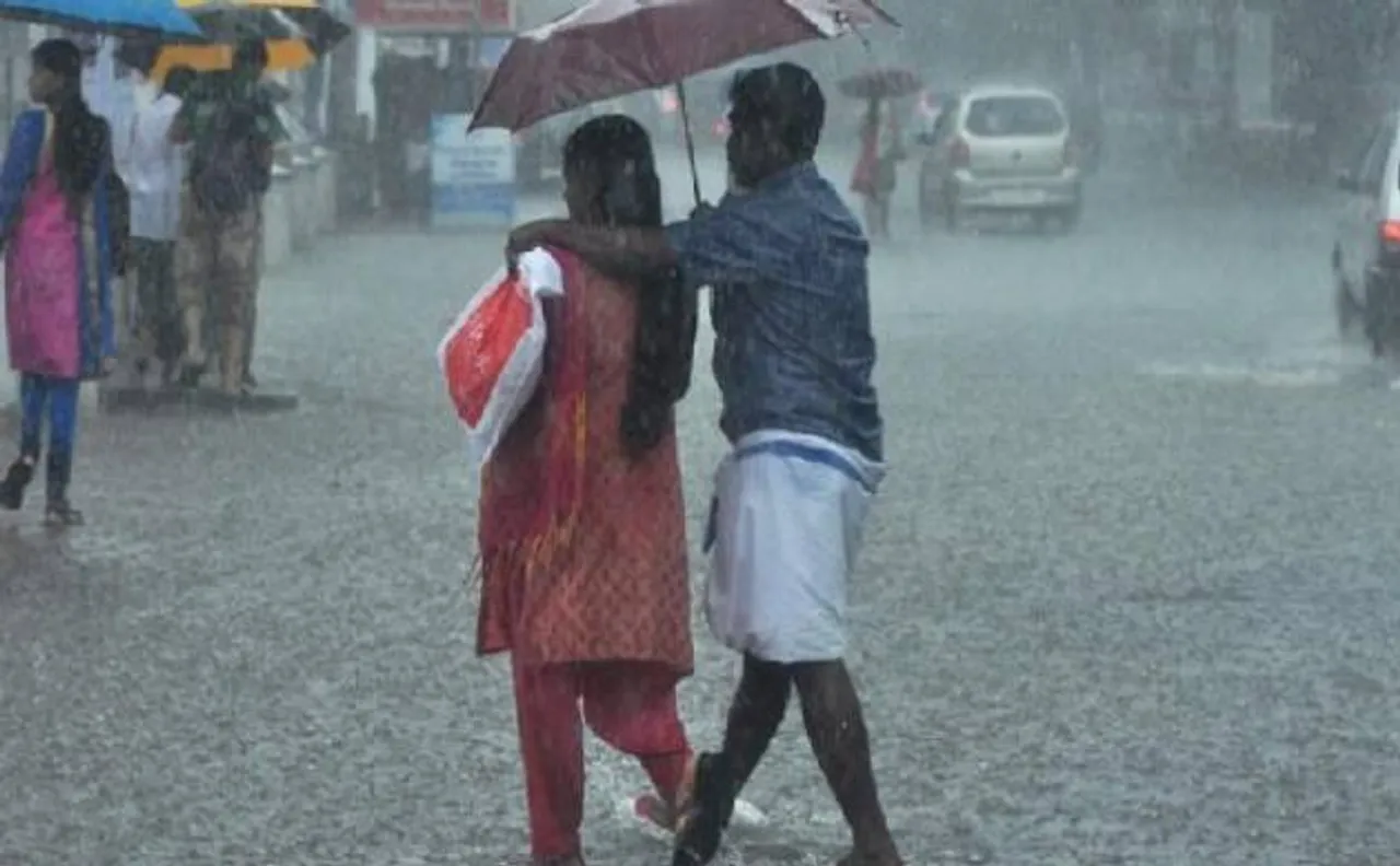 Schools, Colleges to remain shut on Monday as torrential rain hits Kerala