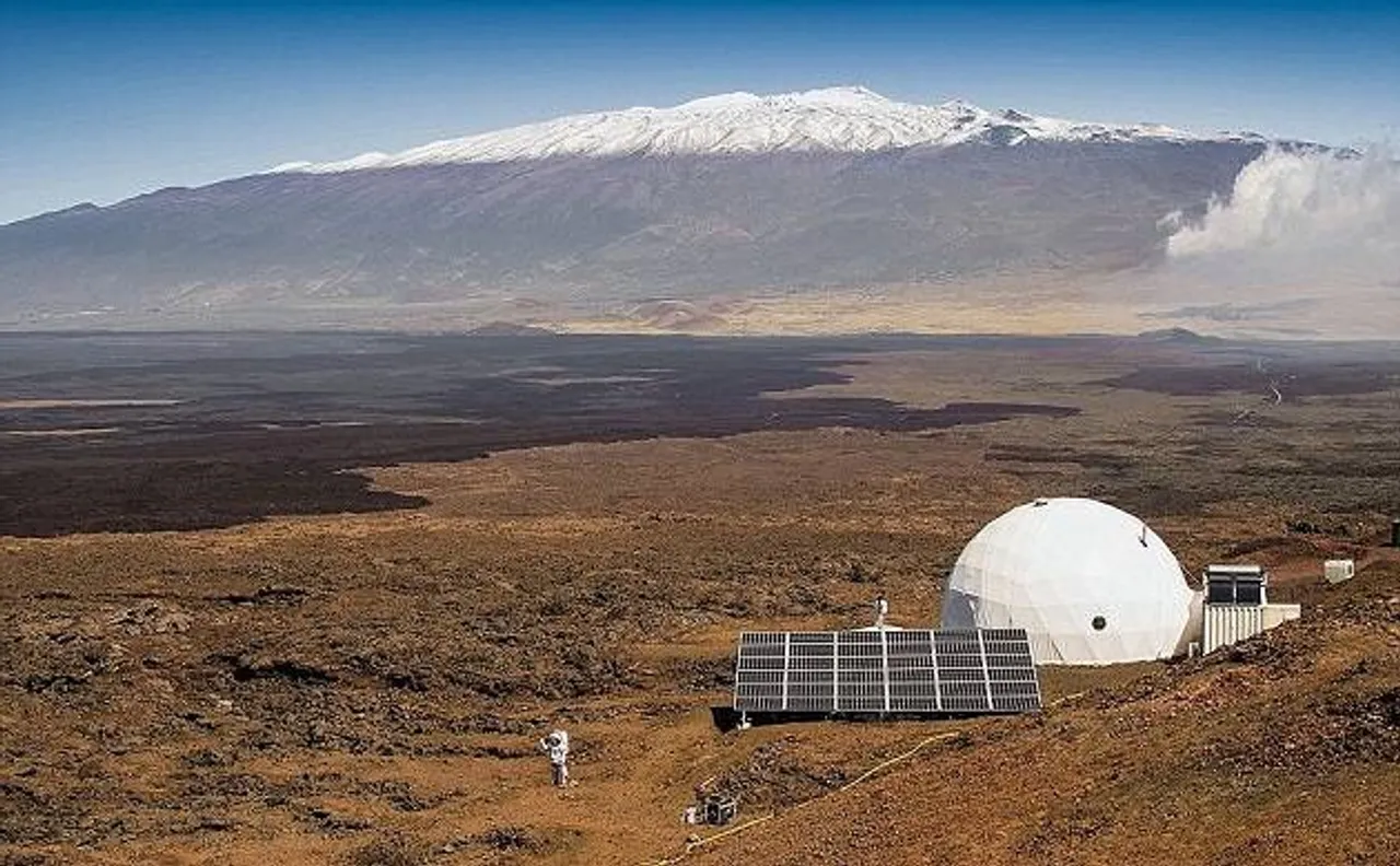 Six NASA scientists return from Mars-like habitat after 8 months of isolation