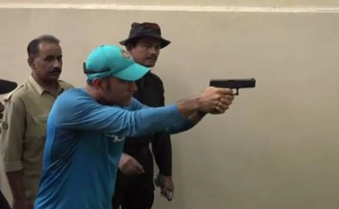 Watch | Dhoniâ€™s pistol shooting skills stumps Kolkata Police