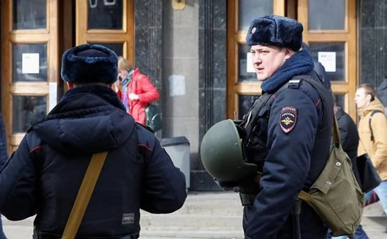 Russia: Man kills woman then cuts up her, takes selfies with body parts