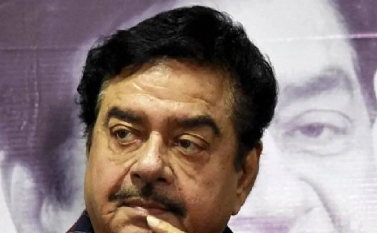 Shatrughan Sinha backs Yashwant Sinha, says a true statesman has shown govt the mirror
