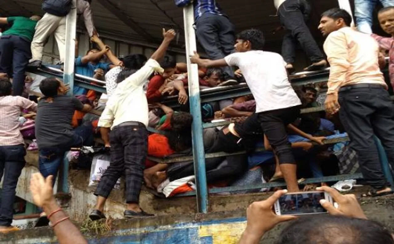 Elphinstone Stampede: Death toll reaches 22; ex-gratia of Rs 10 lakh announced for families of deceased