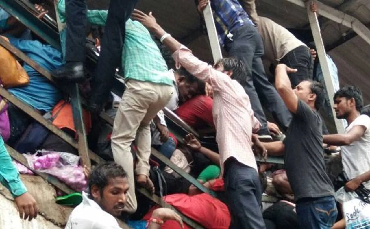 Mumbai stampede: Death toll in Elphinstone stampede climbs to 23