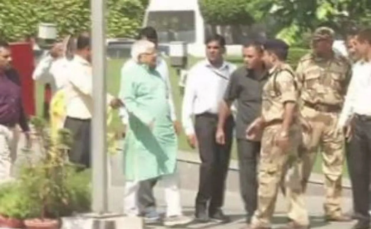 Land-for-hotels scam: RJD supremo Lalu Prasad appears before CBI