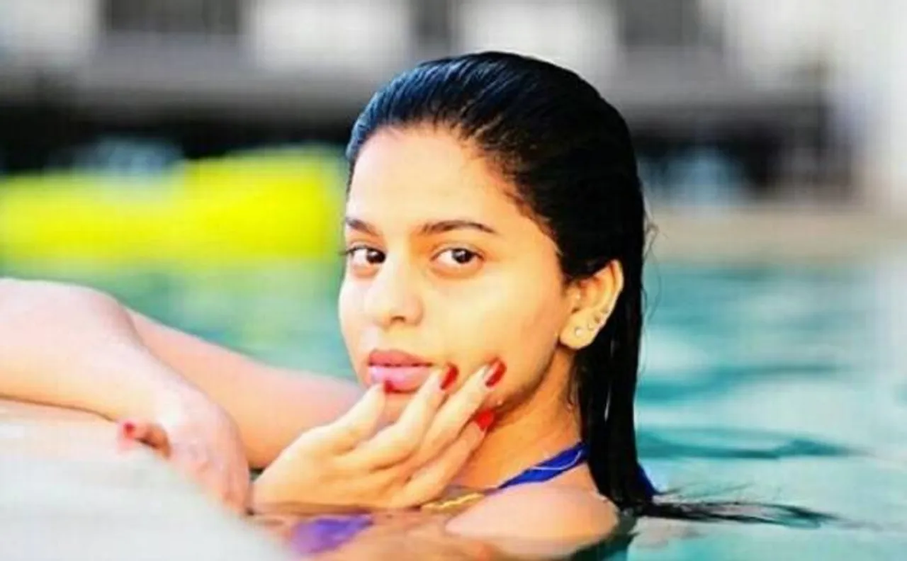 Shah Rukh Khan's daughter Suhana Khan looks absolutely stunning in this pool pic