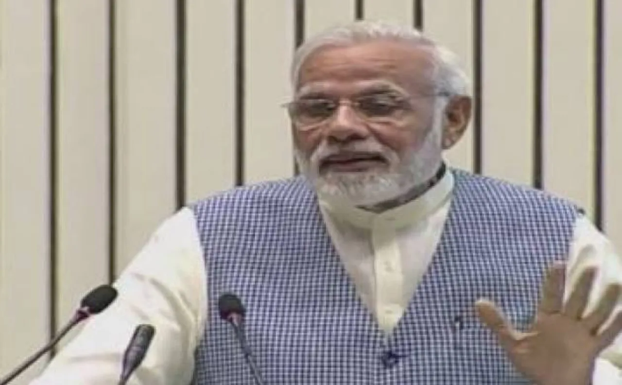 PM Modi's two-day tour in poll-bound Gujarat; visits Dwarkadhish temple, set to reach birthplace Vadnagar today