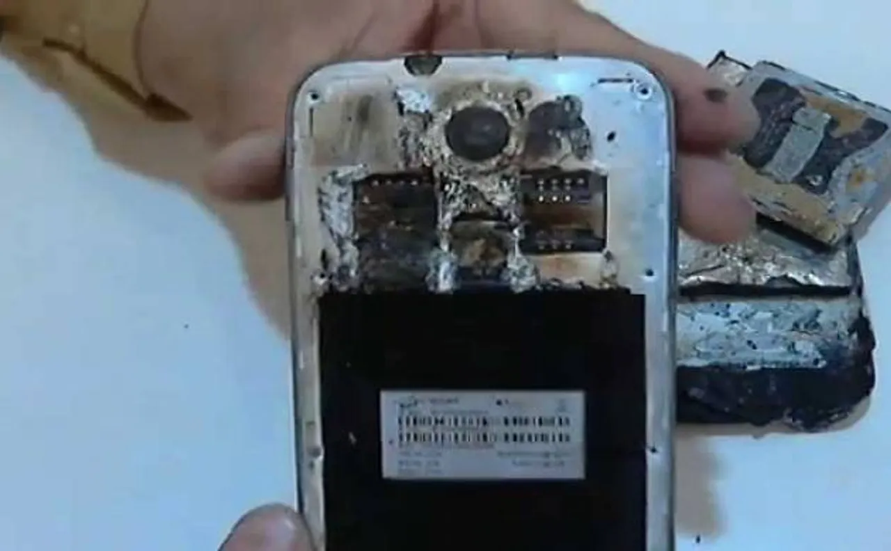 Indonesia: Samsung Galaxy Grand Duos explodes in pocket of man's shirt, watch VIDEO