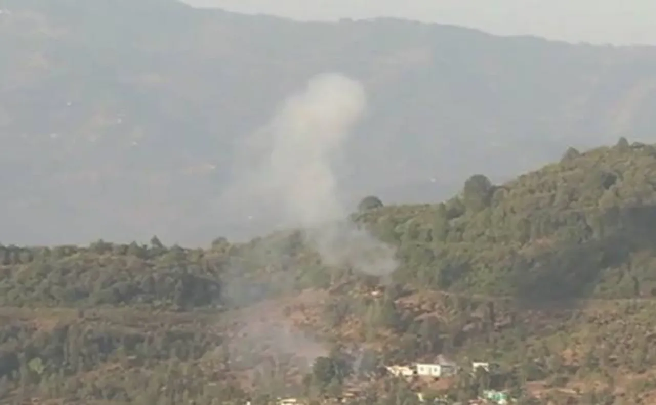 Jammu and Kashmir: Pakistan violates ceasefire in KG sector of Poonch