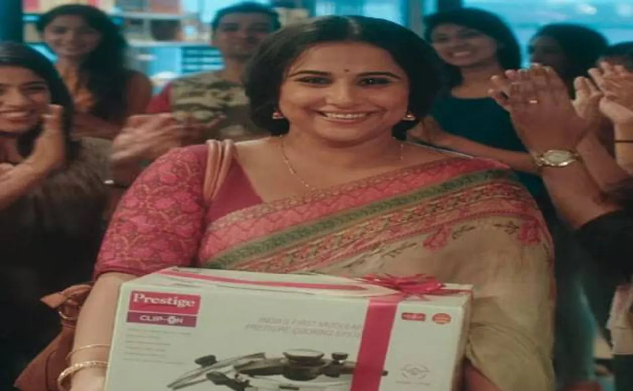Tumhari Sulu trailer out: Vidya Balan's transformation from a simple housewife to late night RJ will take your hearts away 