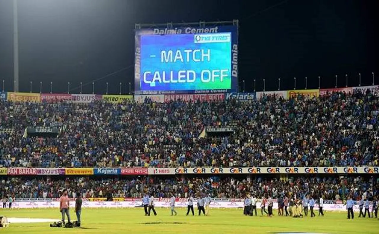India vs Australia, 3rd T20: Fans rip apart BCCI after the match is called off