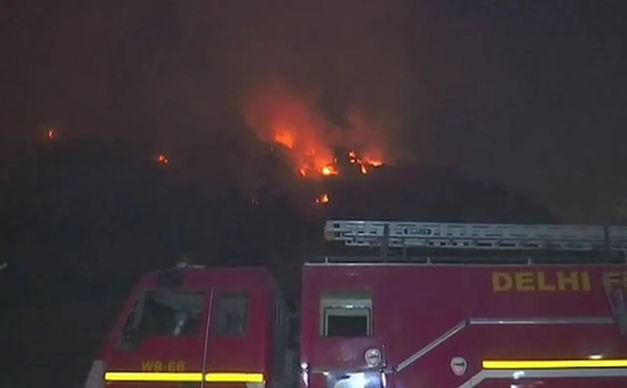 Delhi: Ghazipur landfill fire extinguished after 7 hours