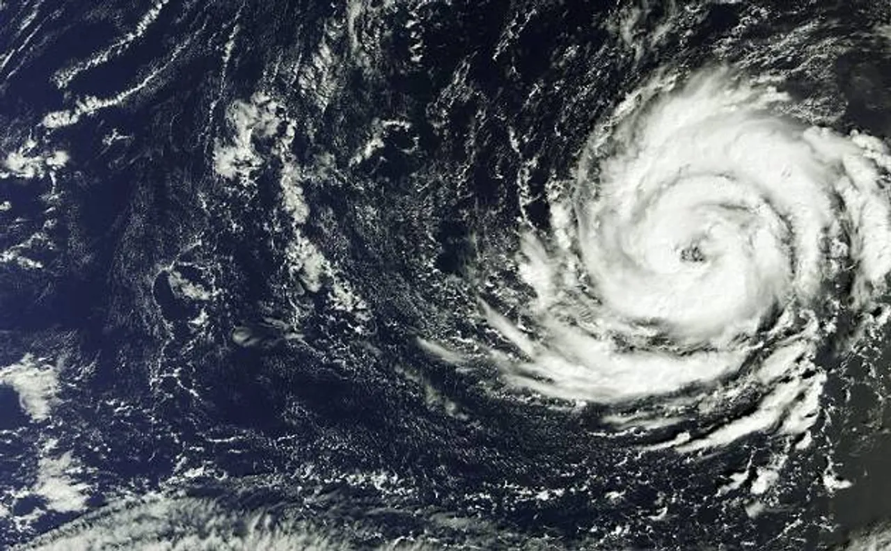 Ophelia: Three dead as tropical storm hits Ireland