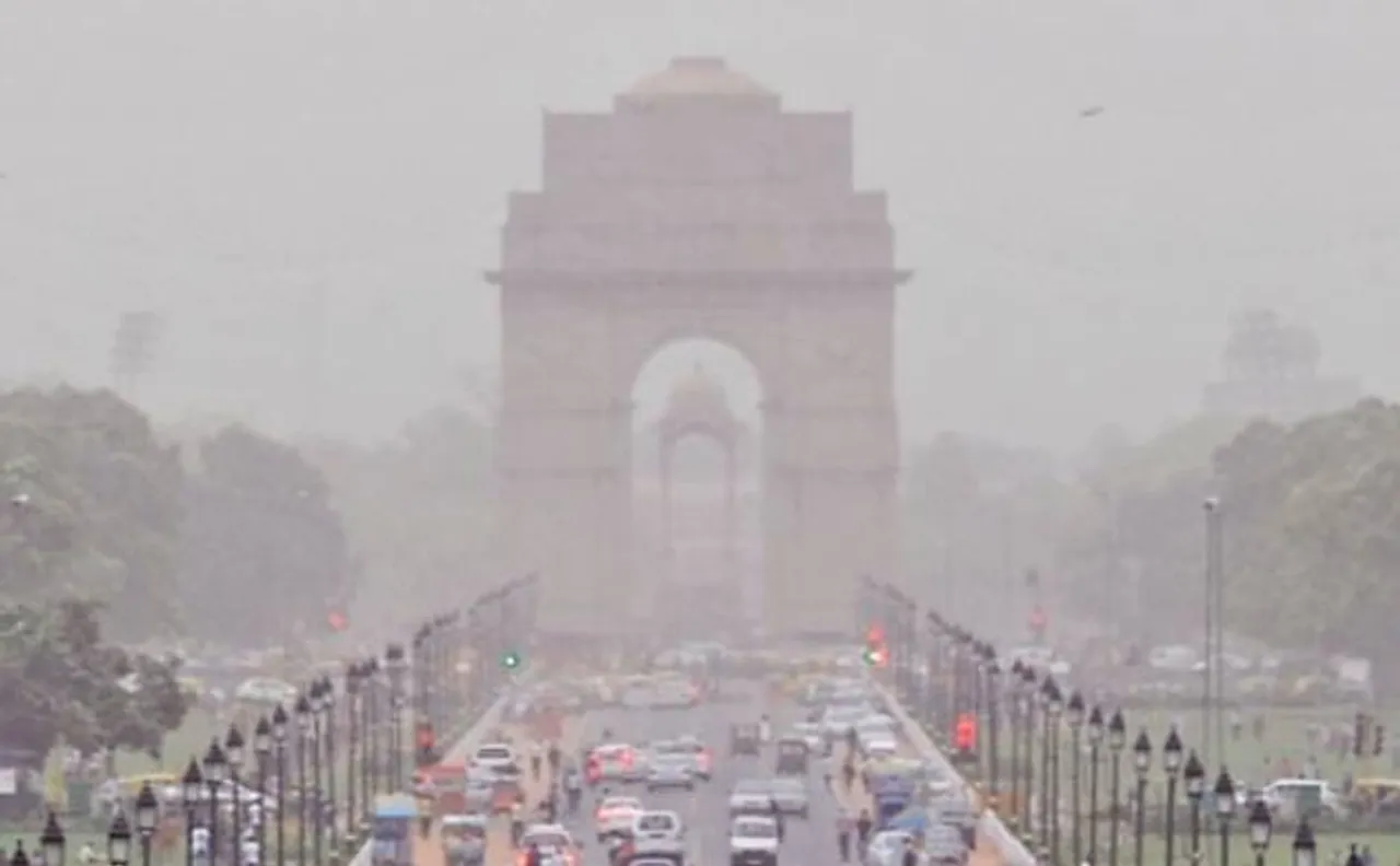 Delhi's air quality likely to worsen and turn 'severe' a day after Diwali: Experts