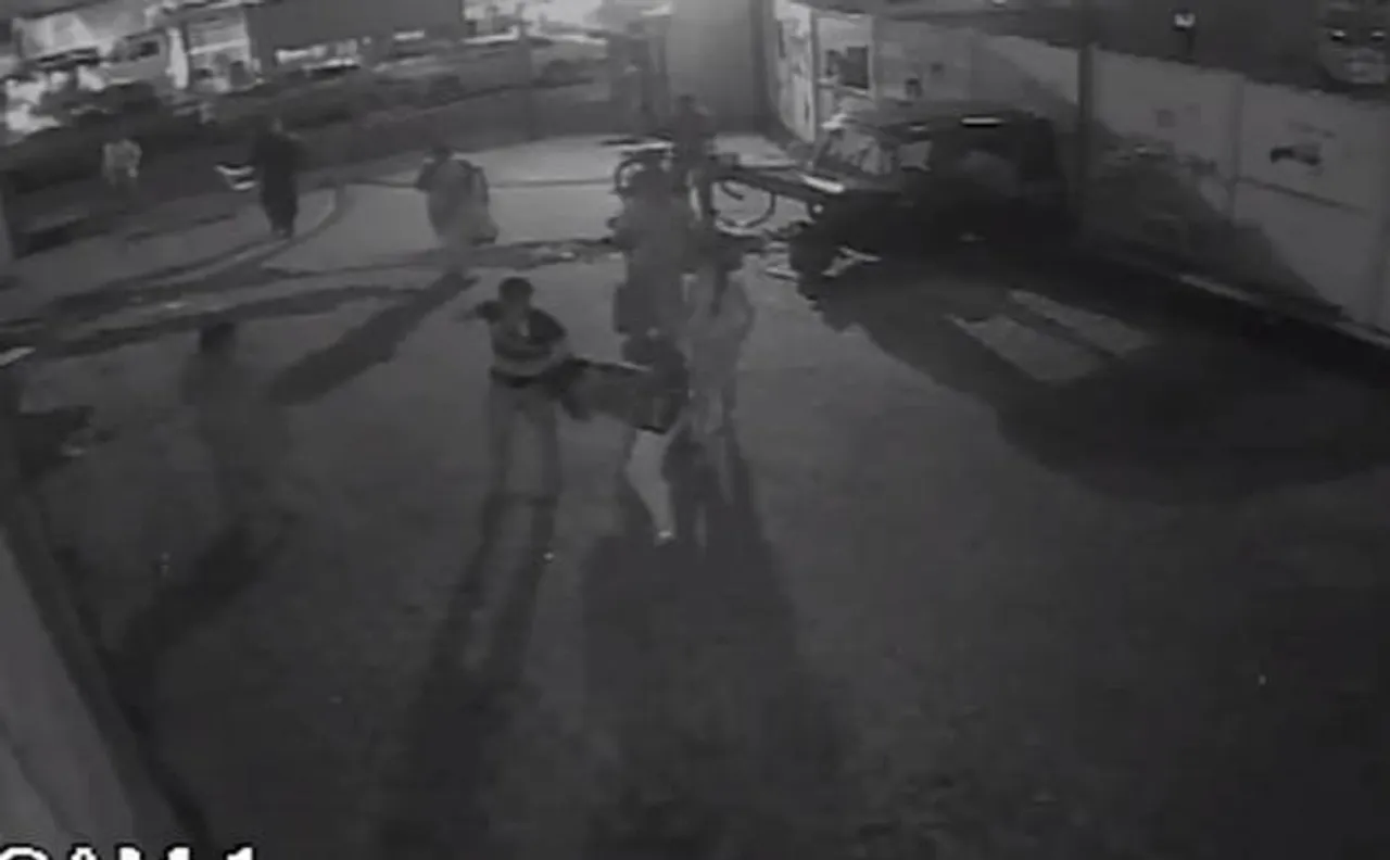 Minor girl allegedly molested in Mumbai, incident captured on CCTV