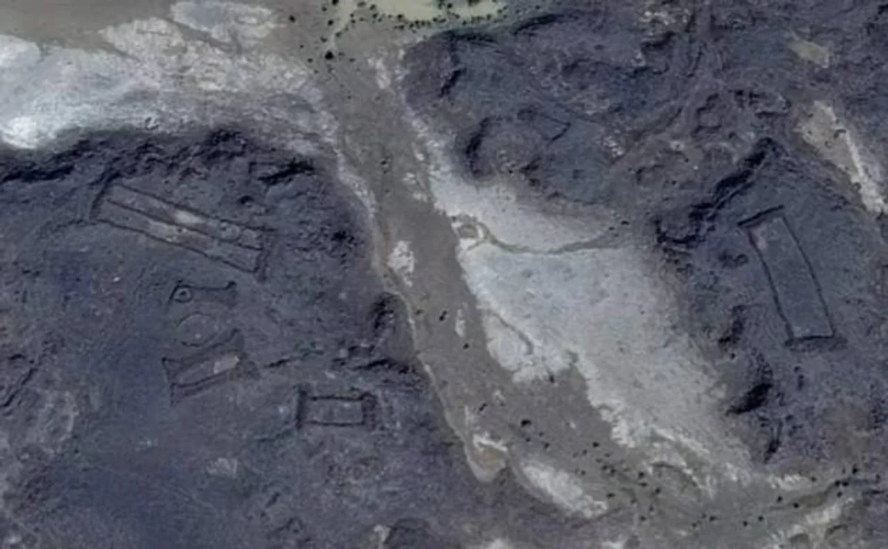 Around 400 mysterious stone structures found in lava fields in Saudi Arabia