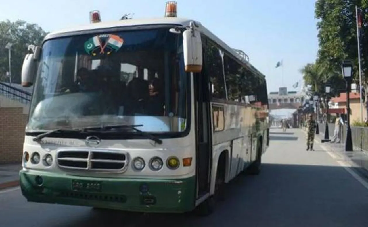 Srinagar-Muzaffarabad bus operates despite regular incidents of ceasefire violation along LoC