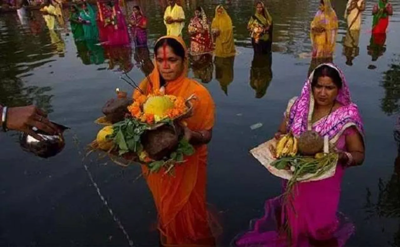 Chhath Puja 2017 | Day 3: All you need to know about Sandhya Arghya