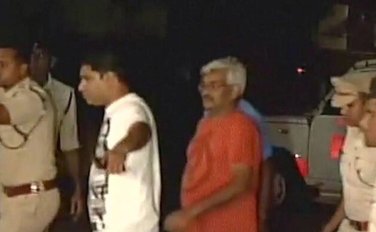 Sex CD case: Police bring journalist Vinod Verma to Mana police station
