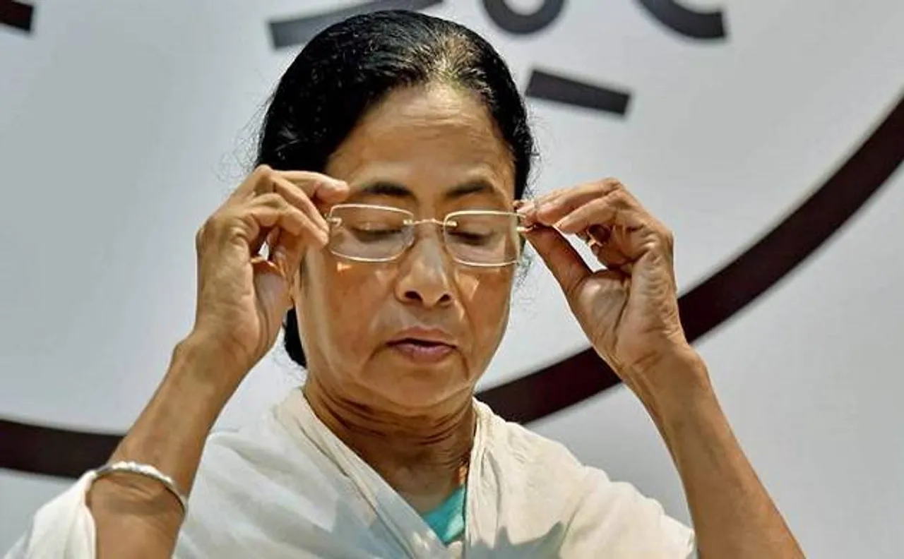 Aadhar Card Linking: Supreme Court asks WB CM Mamata Banerjee to file petition in individual capacity