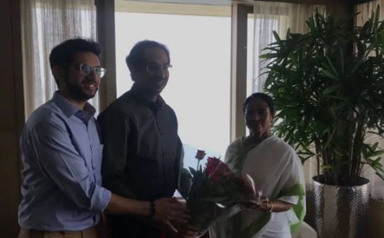 WB CM Mamata Banerjee meets Shiv Sena chief Uddhav Thackeray in Mumbai  