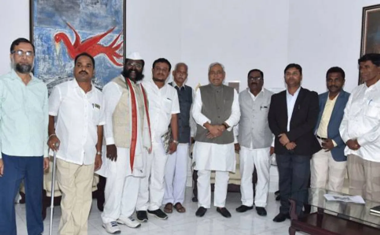 Karnataka team visits Bihar to study success of liquor ban; meets CM Nitish Kumar