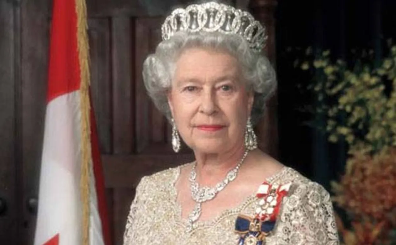 Paradise papers leaks show US commerce chief, UK queen's offshore investments