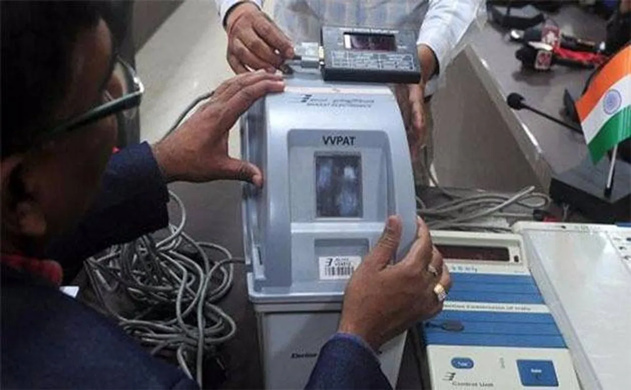 Gujarat Elections 2017: HC issues notices to Central and State ECs over EVMs and VVPATs