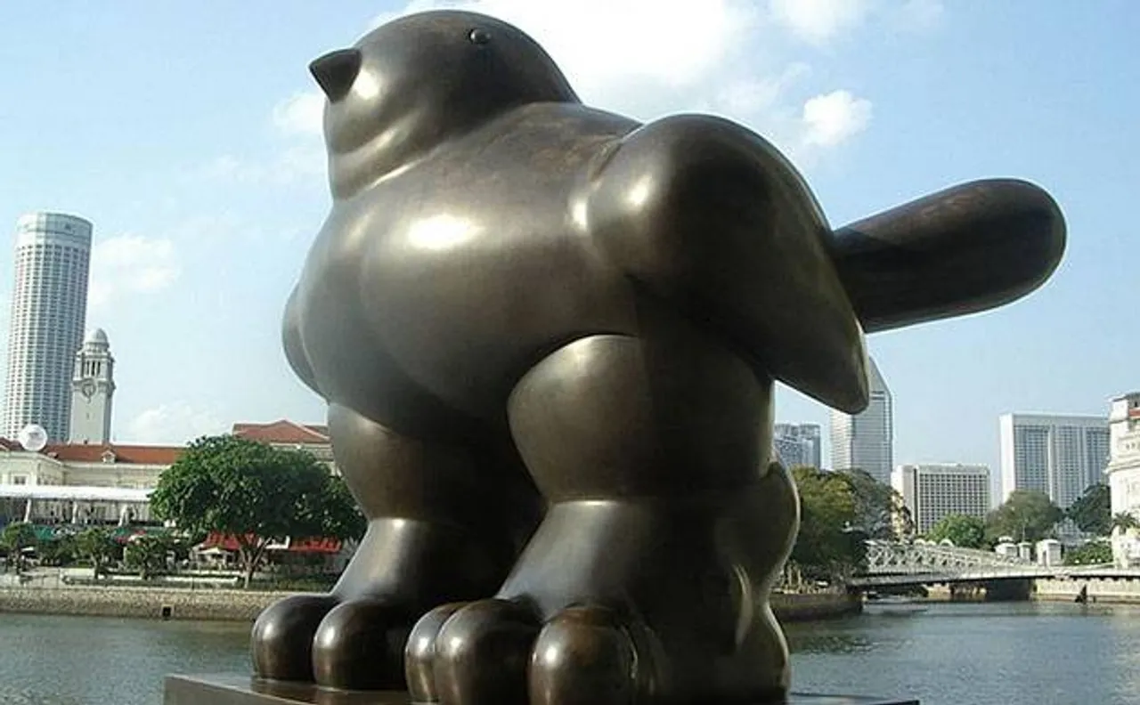 Bizarre! Thief steals bronze statue worth half a million euros from most closely guarded street in France