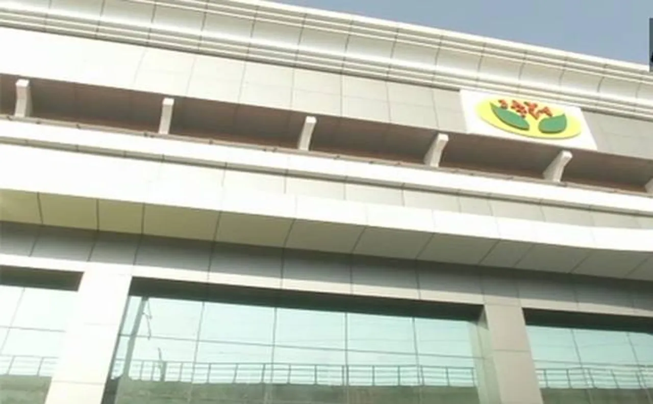 Income Tax department raids Jaya TV office and Dr. Namadhu MGR premises over reports of tax evasion