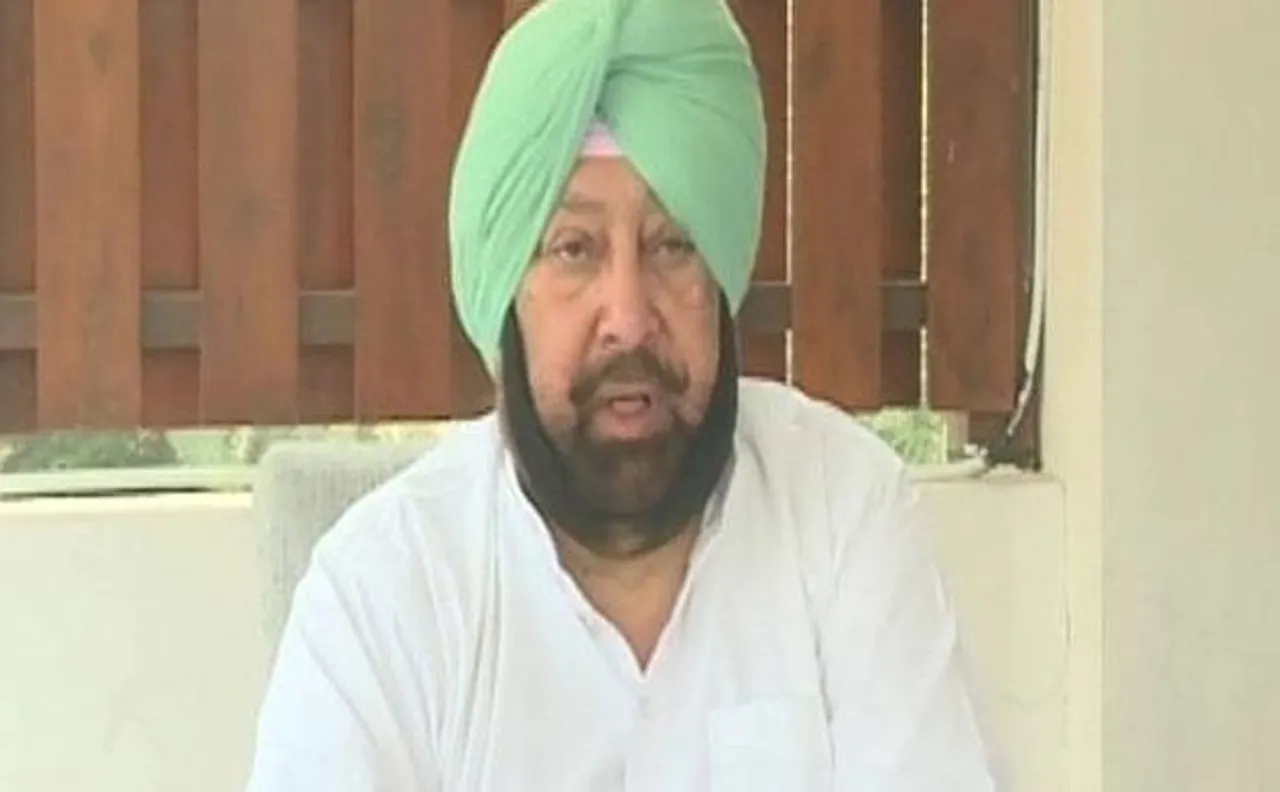 Delhi smog: Amarinder says Kejriwal is peculiar person, doesnâ€™t understand it is difficult to stop burning crops