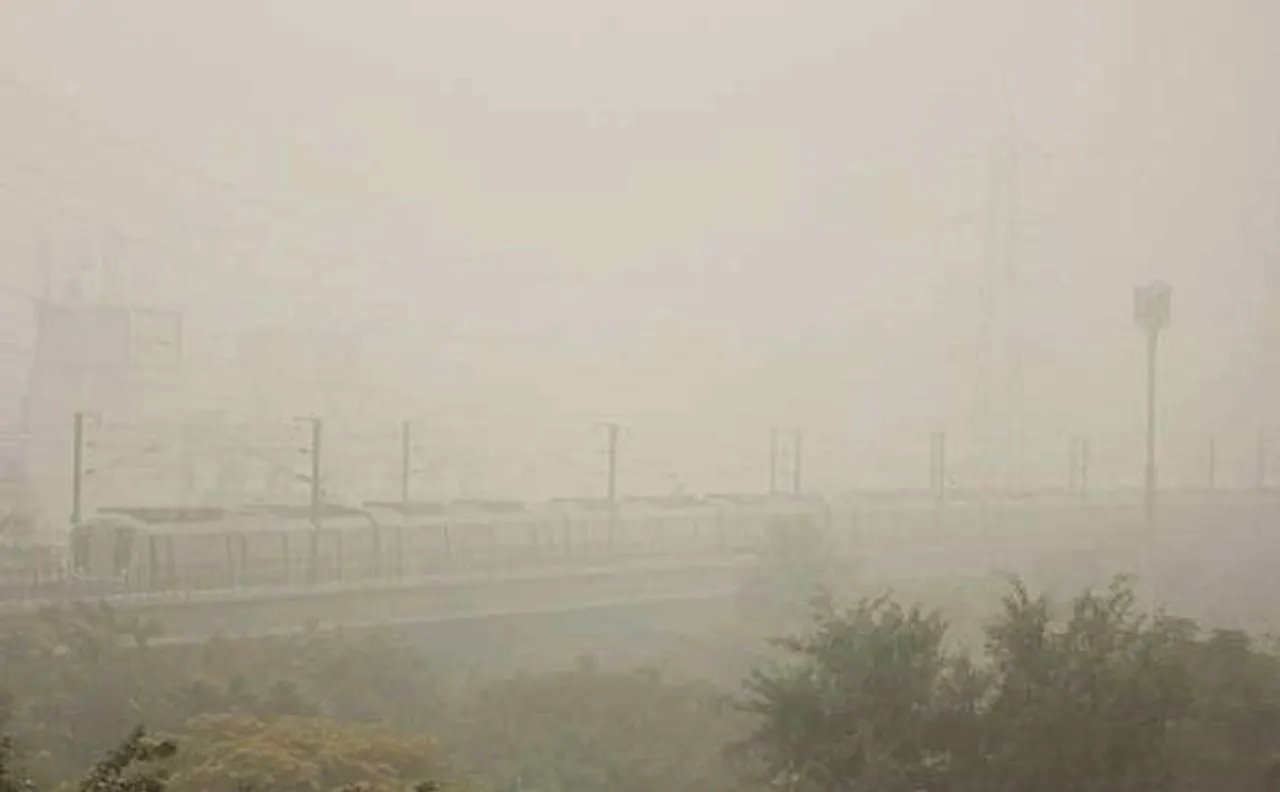 Delhi smog: Pawan Hans Helicopters Limited agrees for aerial sprinkling 
