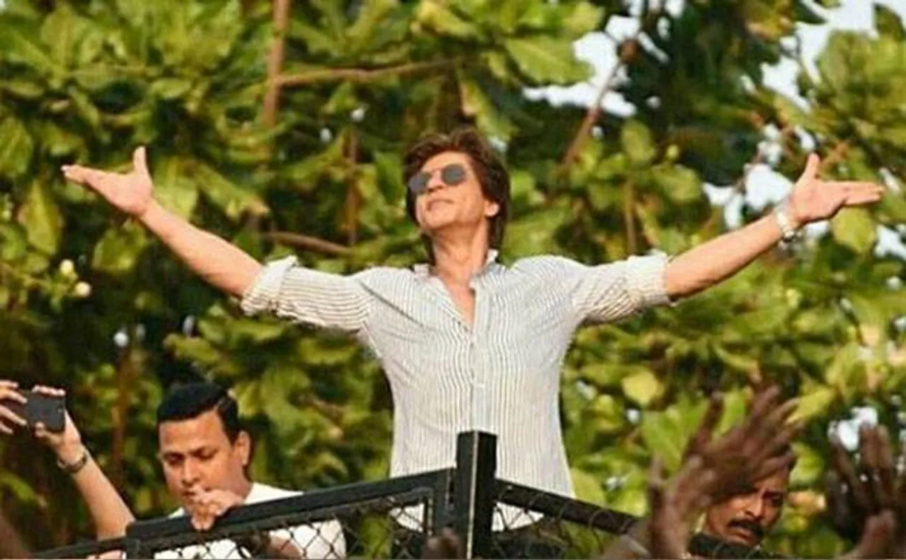 VIDEO | Shah Rukh Khan heckled by Alibaug MLC Jayant Patil at Alibaug Jetty