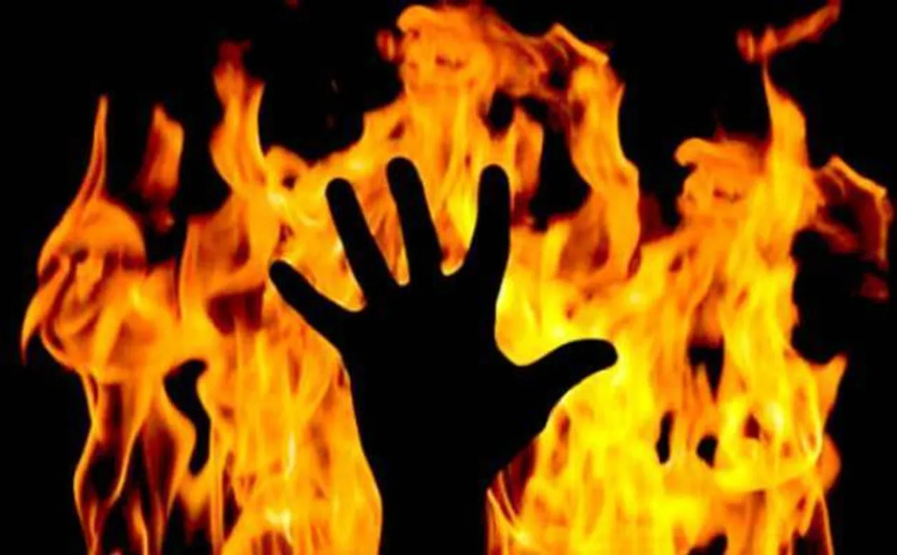 Uttar Pradesh: 12 people injured in cylinder blast