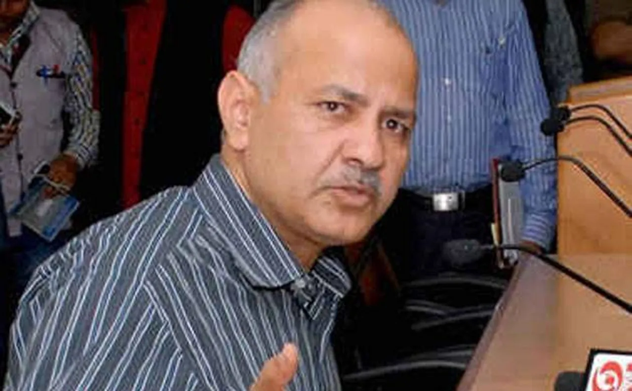 Delhi: Manish Sisodia directs departments to stop payment of lawyers