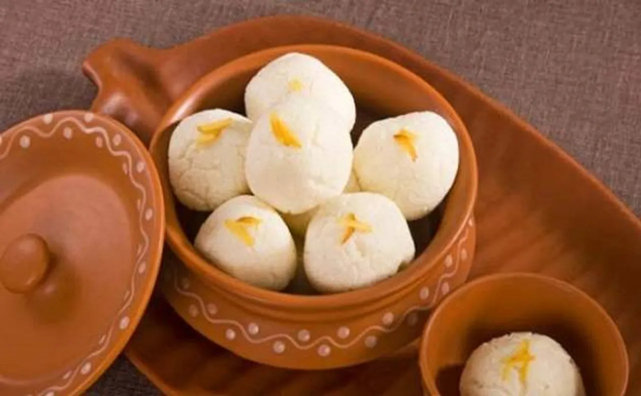 Odisha govt decides to seek GI tag for 'Odishara Rasogolla' hours after West Bengal granted status for its version