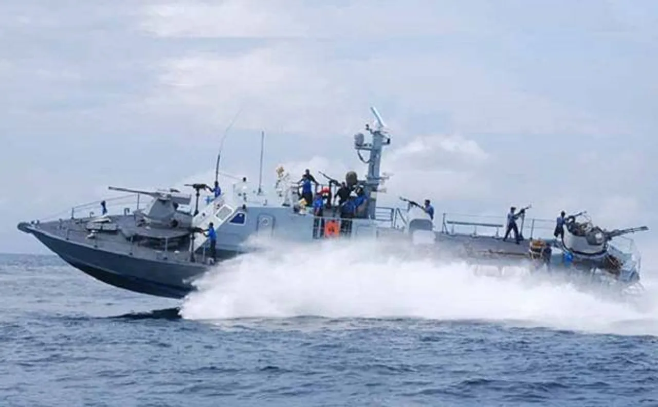 Sri Lankan Navy apprehends four Tamil Nadu fishermen, seize one boat