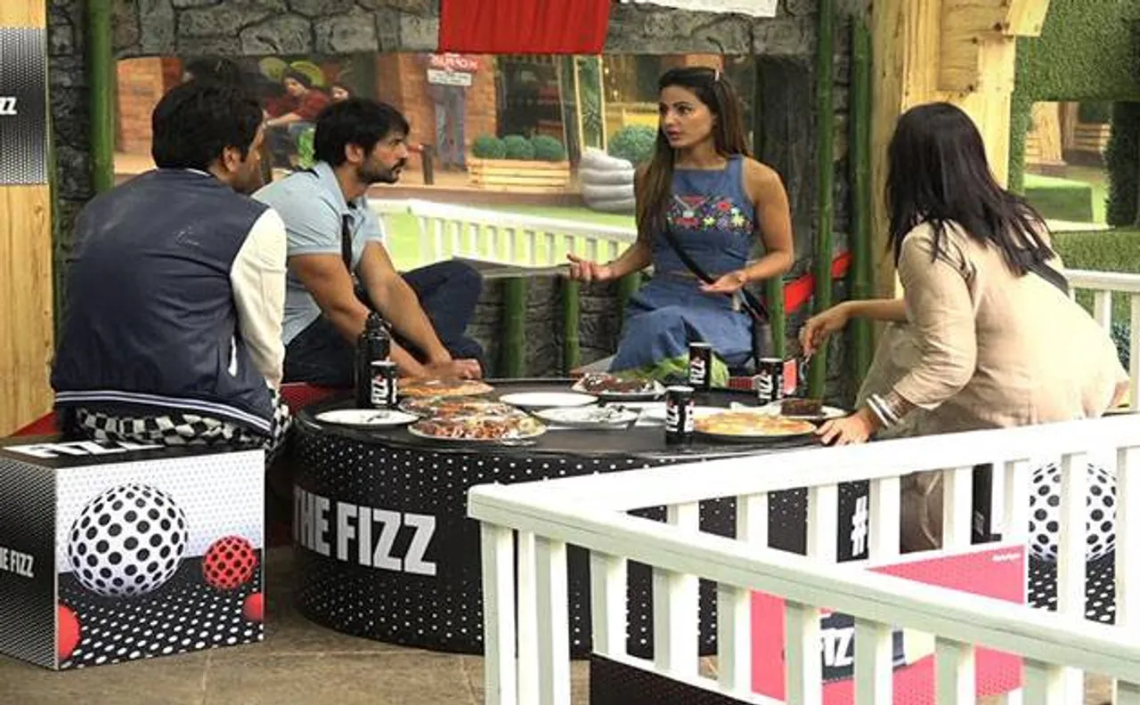 Bigg Boss 11: Vikas Gupta, Hiten Tejwani & Arshi Khan gang up against THIS contestant (watch video)