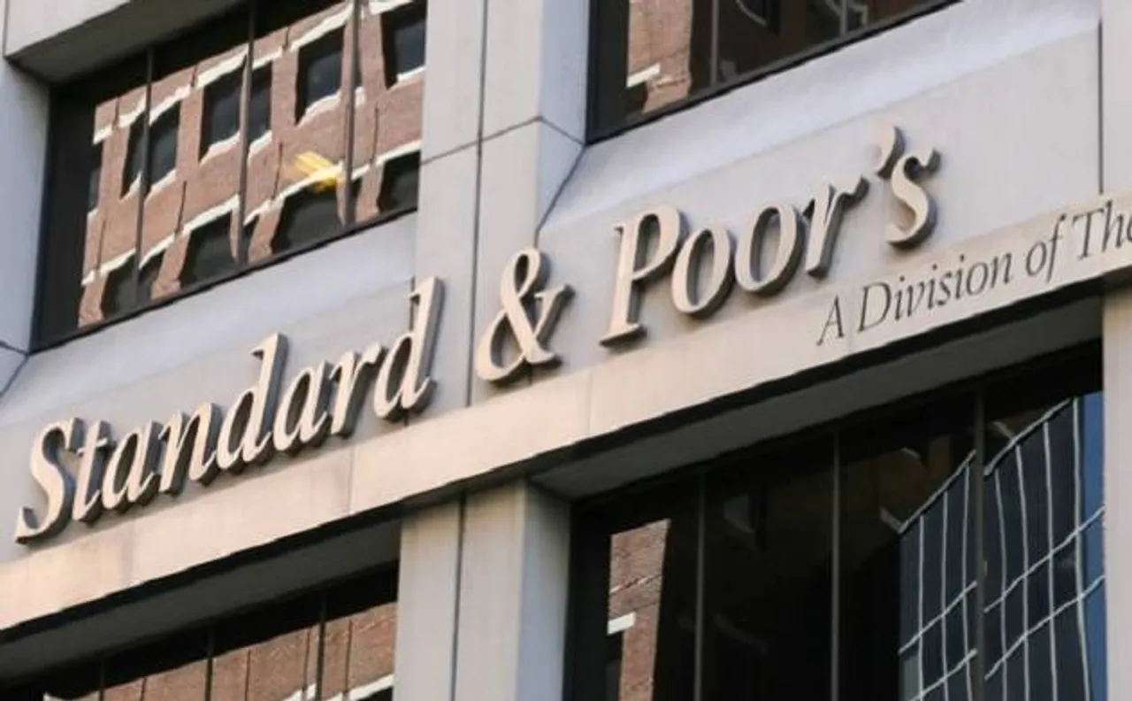 Standard&Poor's keeps India's sovereign rating unchanged, Govt says action 'unfair'