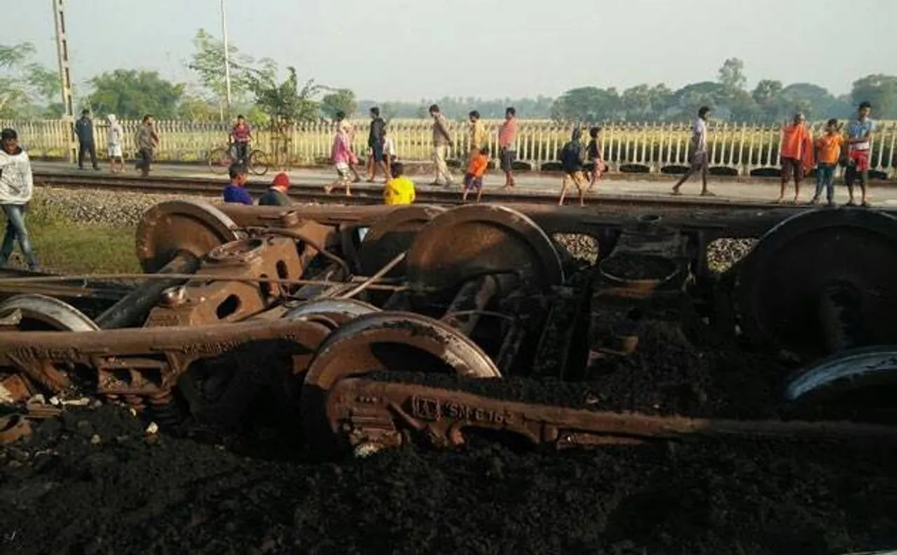 4 train accidents in less than 12 hours kill 7, injure 11