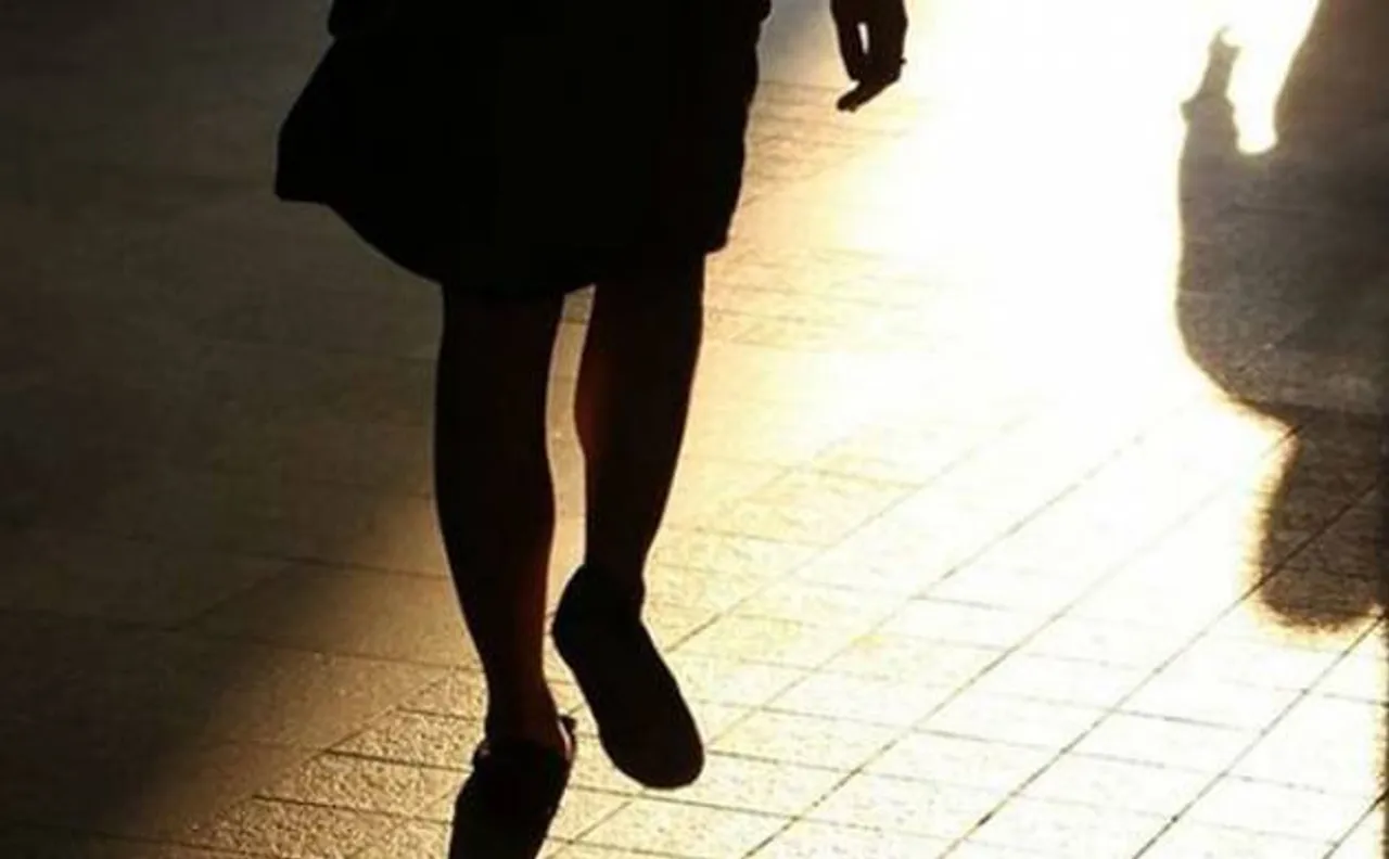 Delhi: Woman driver stalked by bike borne men