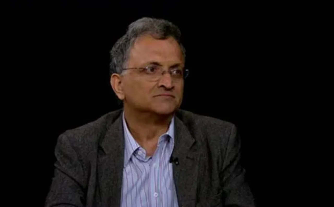 Historian Ramachandra Guha complains of 'unprovoked rudeness' by IndiGo staff