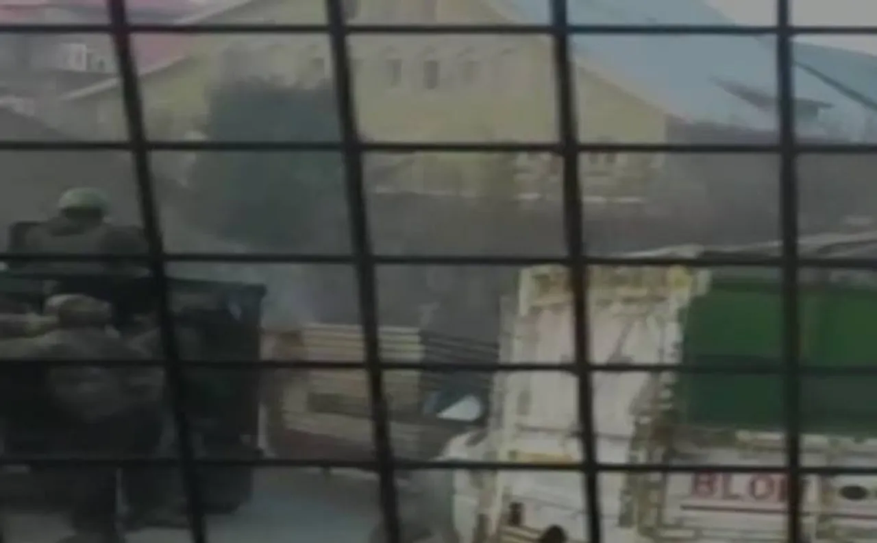 Terrorists sneak into Kashmir's Budgam, Sopore; soldier injured, 5 terrorists gunned down